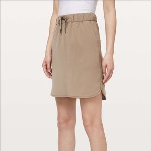 Lululemon On the fly skirt size 10 Frontier
